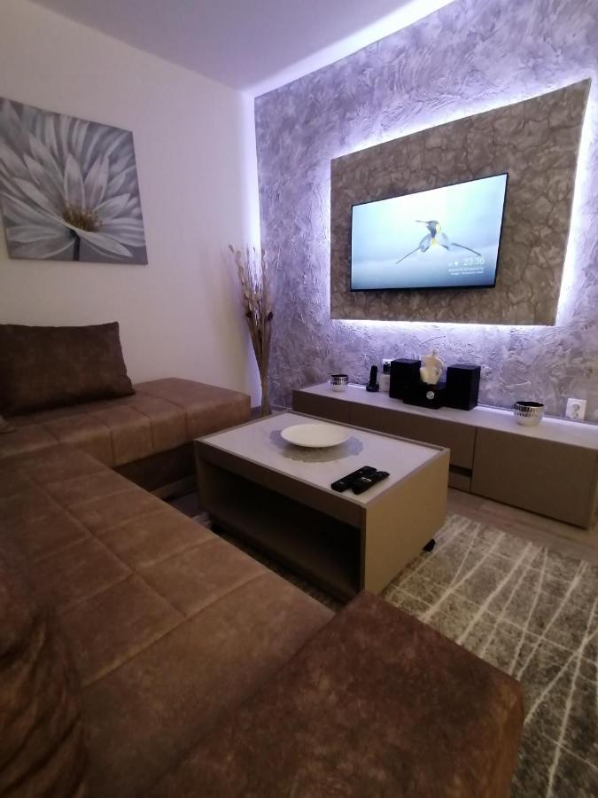 Jm Apartman Čačak المظهر الخارجي الصورة